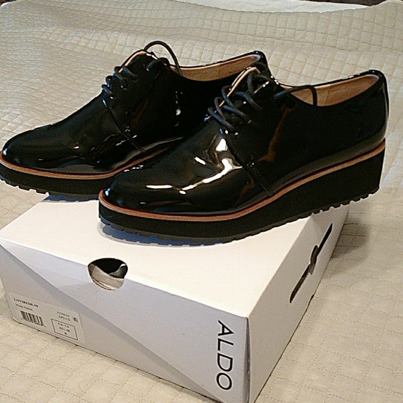 Aldo Black Patent Lovirede Tie Up Shoes 